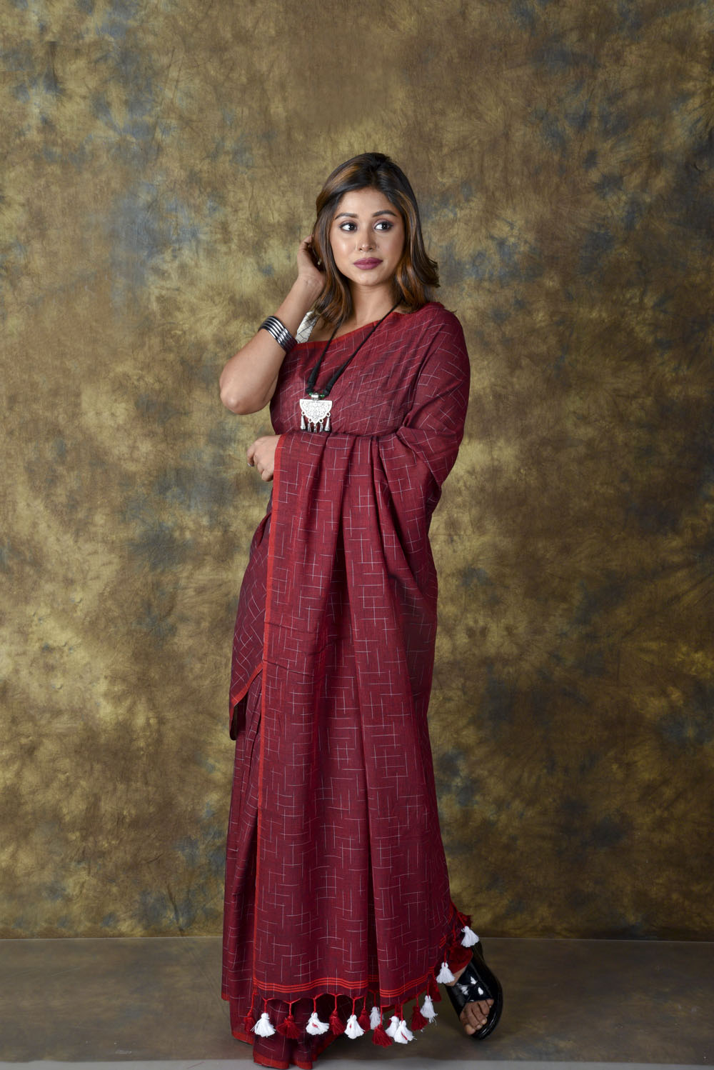 MAROON - all over abstract lines Saree