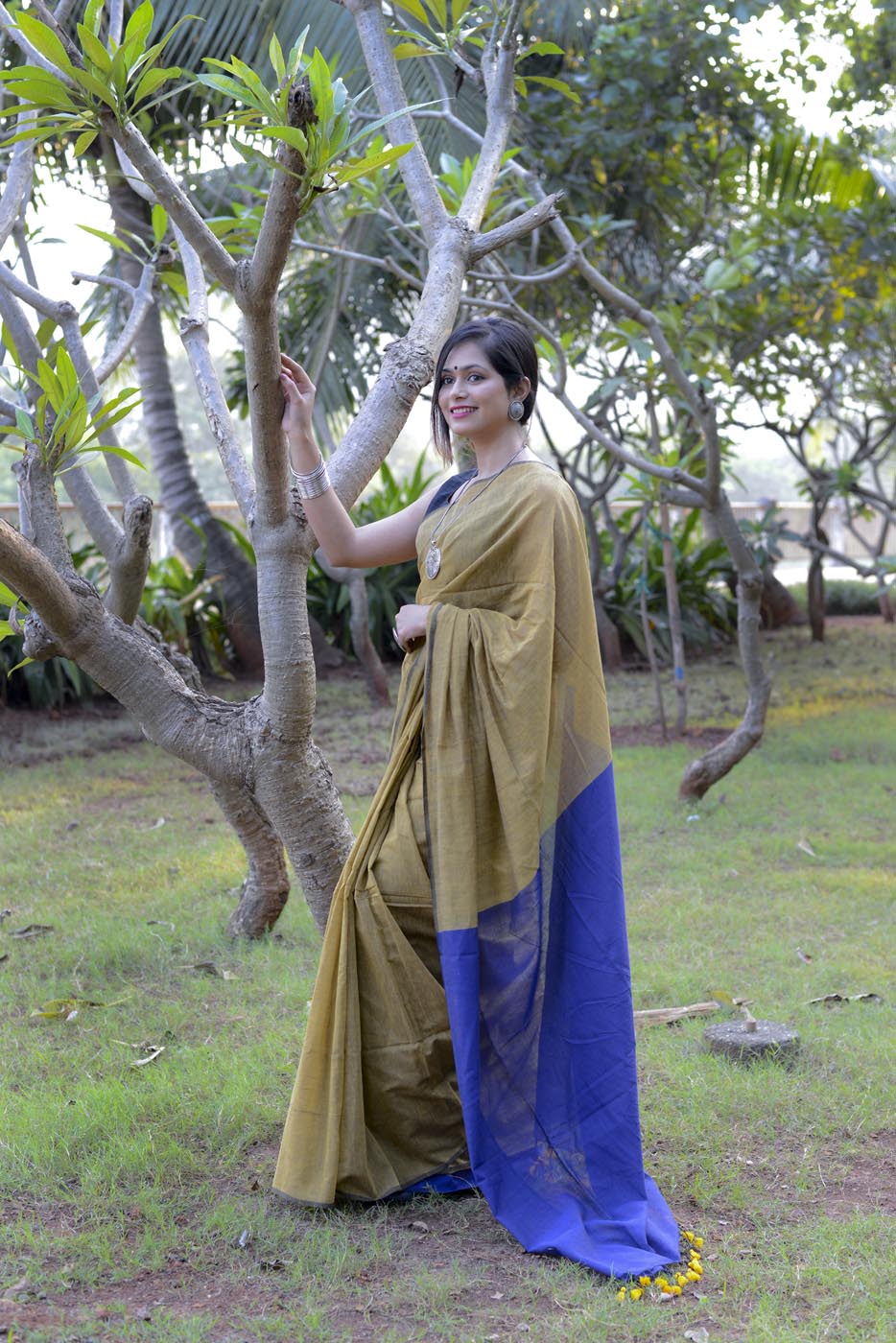 Navy Blue and Mustard Yellow - Handwoven Cotton Saree